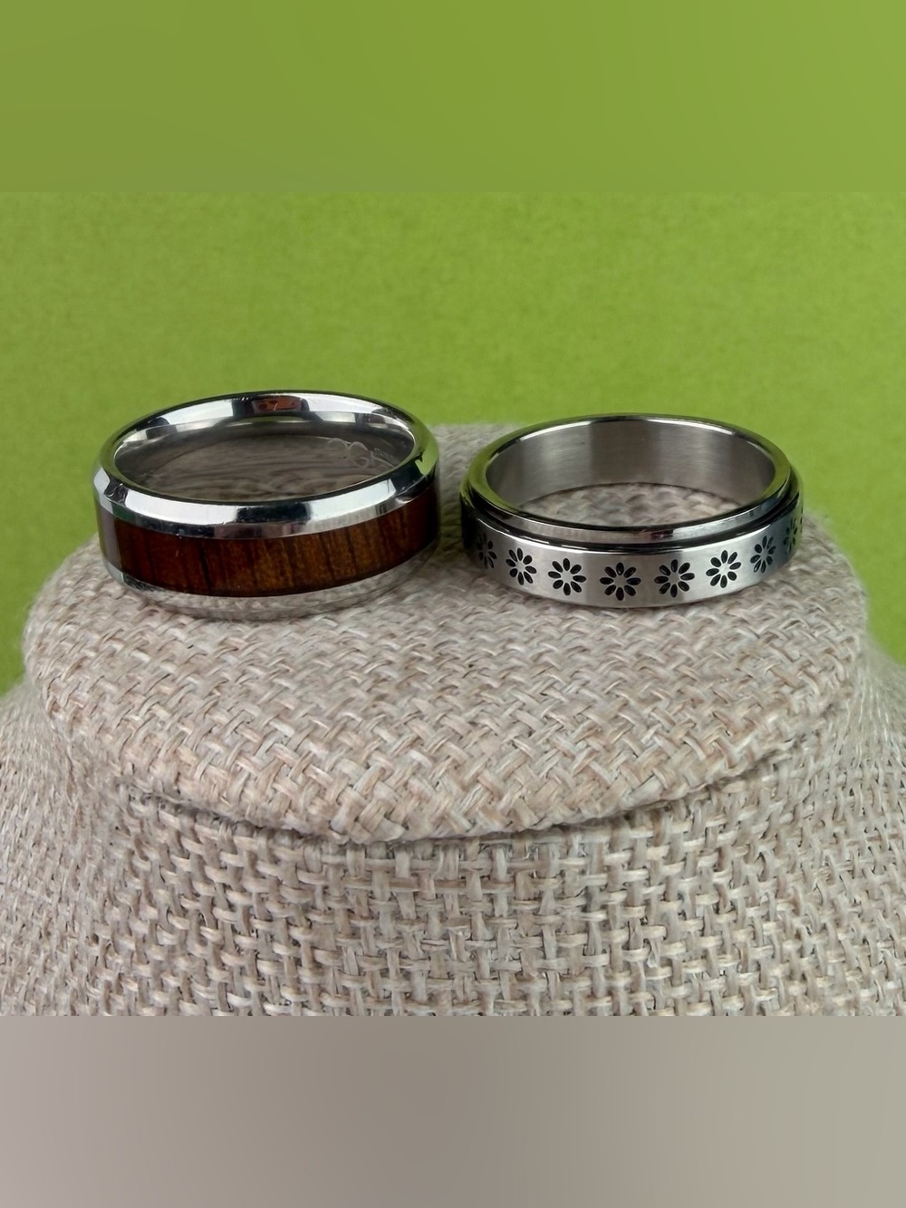 Stainless Steel Ring Set Size 9 - Wood Grain Inlay & Daisy Flower Ring